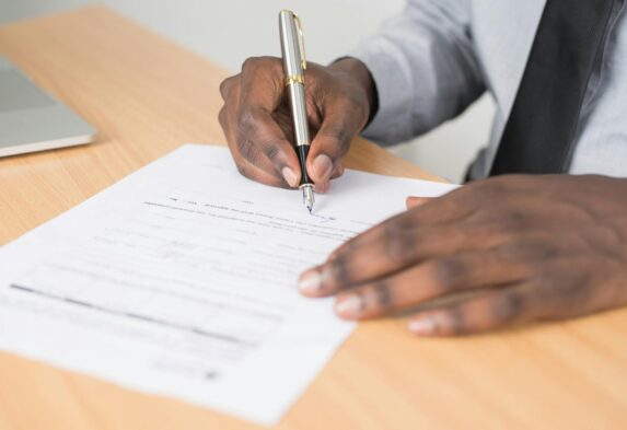 State or its instrumentality while acting in contractual field is under an obligation to act fairly and should not act arbitrarily or unreasonably