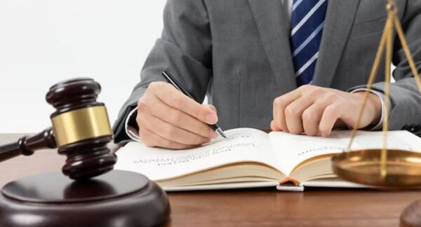 Supreme Court Upholds Validity of Exclusive Jurisdiction Clauses in Employment Contracts